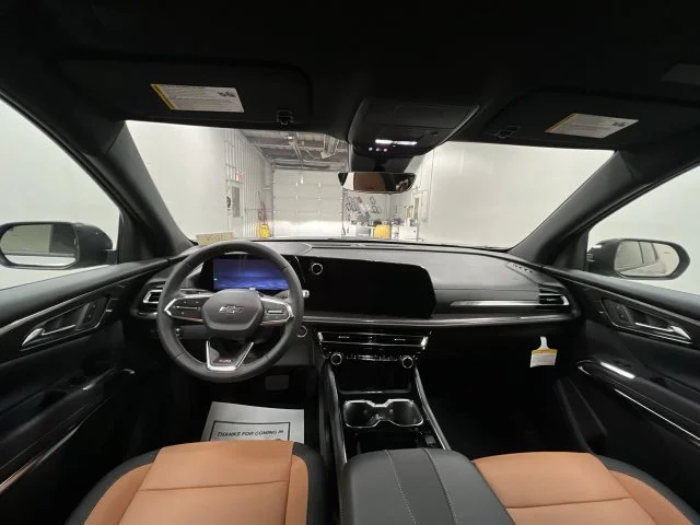 New 2027 Sterling Gray Metallic Chevrolet Z71 image 21
