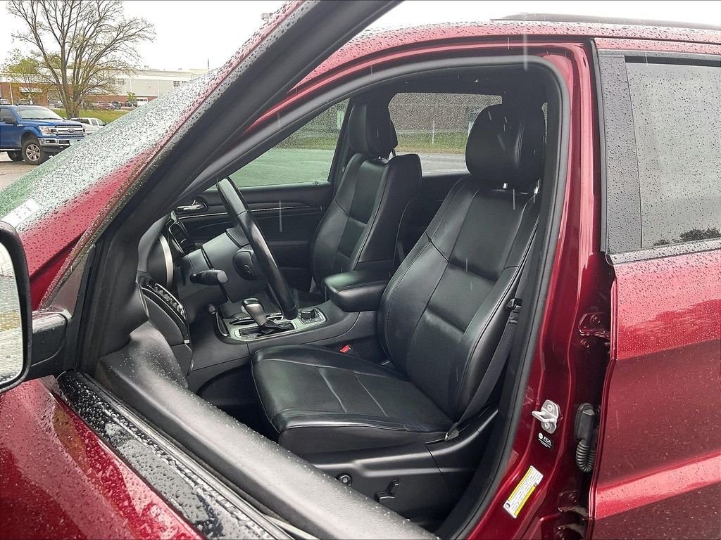 Used 2021 Red Jeep Overland image 10