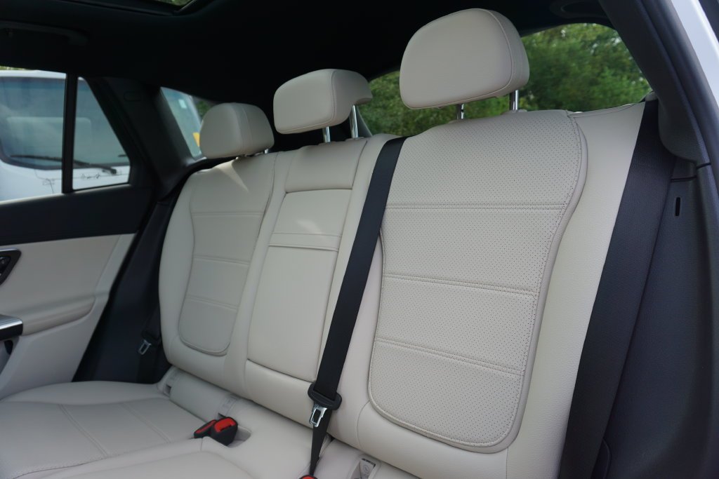 Certified Used 2024 Polar White Mercedes-Benz GLC 300 image 24
