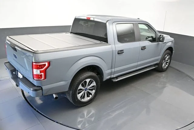 Used 2019 Black Ford XL image 21