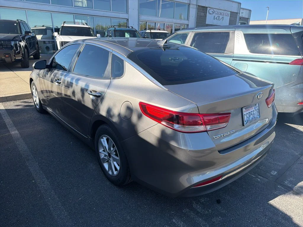 Used 2016 Gray Kia LX image 4
