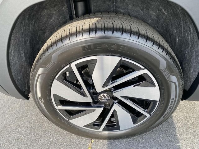 2025 Volkswagen Atlas SE w/Tech - Photo 7