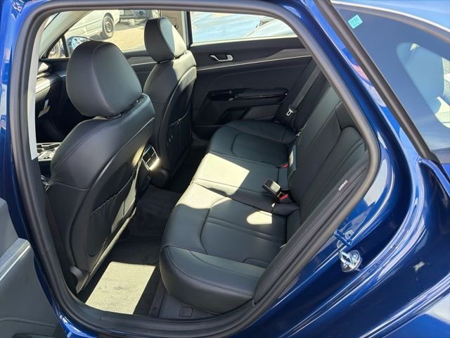 New 2026 Yacht Blue Kia EX image 9