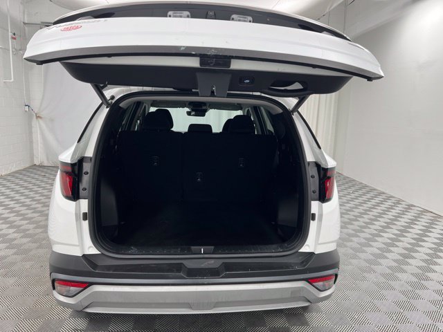Used 2025 White Pearl Hyundai SEL image 8