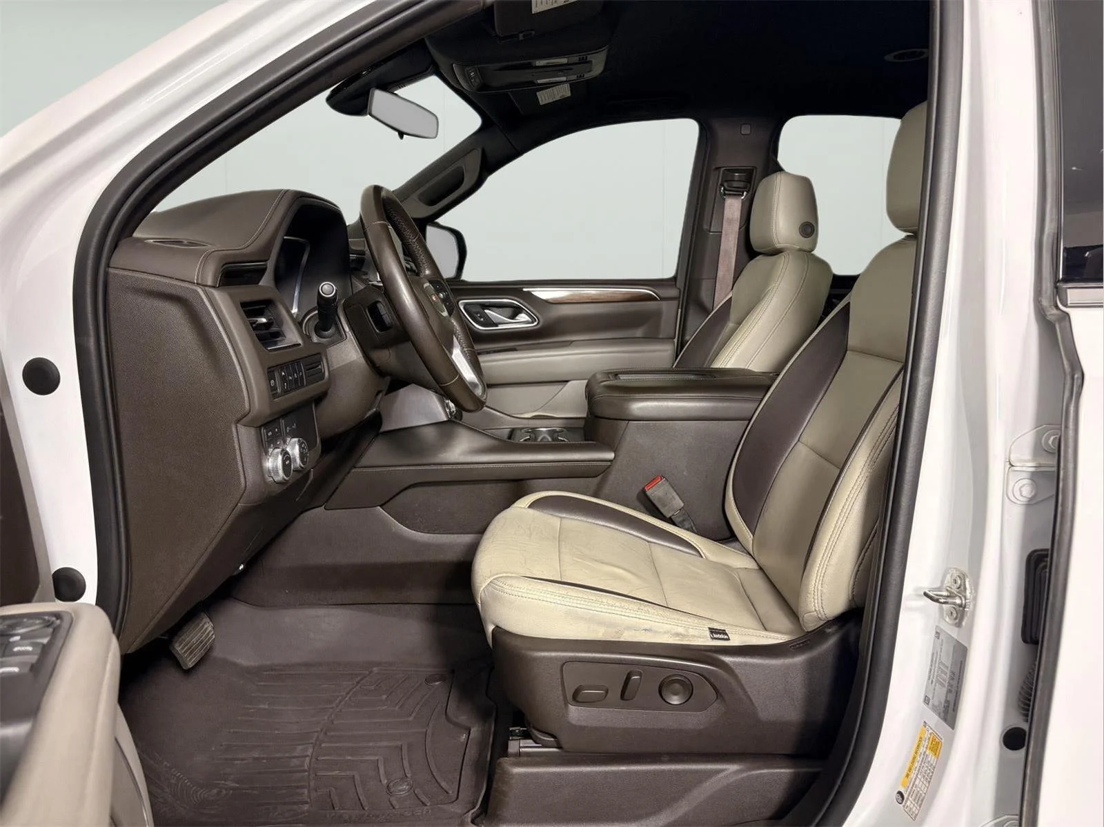 Used 2022 Summit White GMC SLE image 12