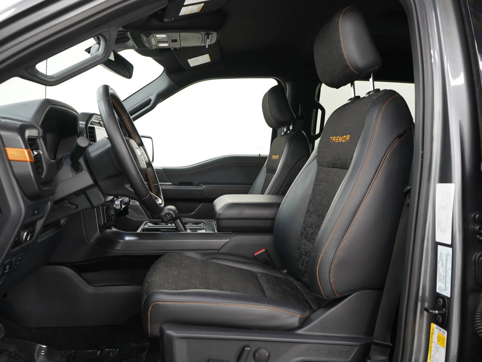 Used 2025 Carbonized Gray Metallic Ford Tremor image 24