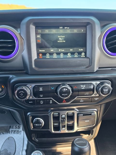 Used 2023 Gray Jeep Sport S image 15