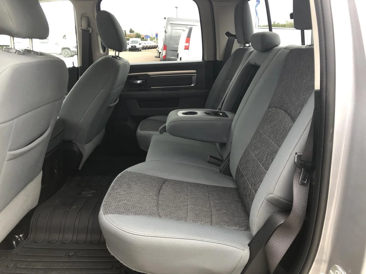 Used 2019 Silver RAM Warlock 4x4 Crew Cab image 17