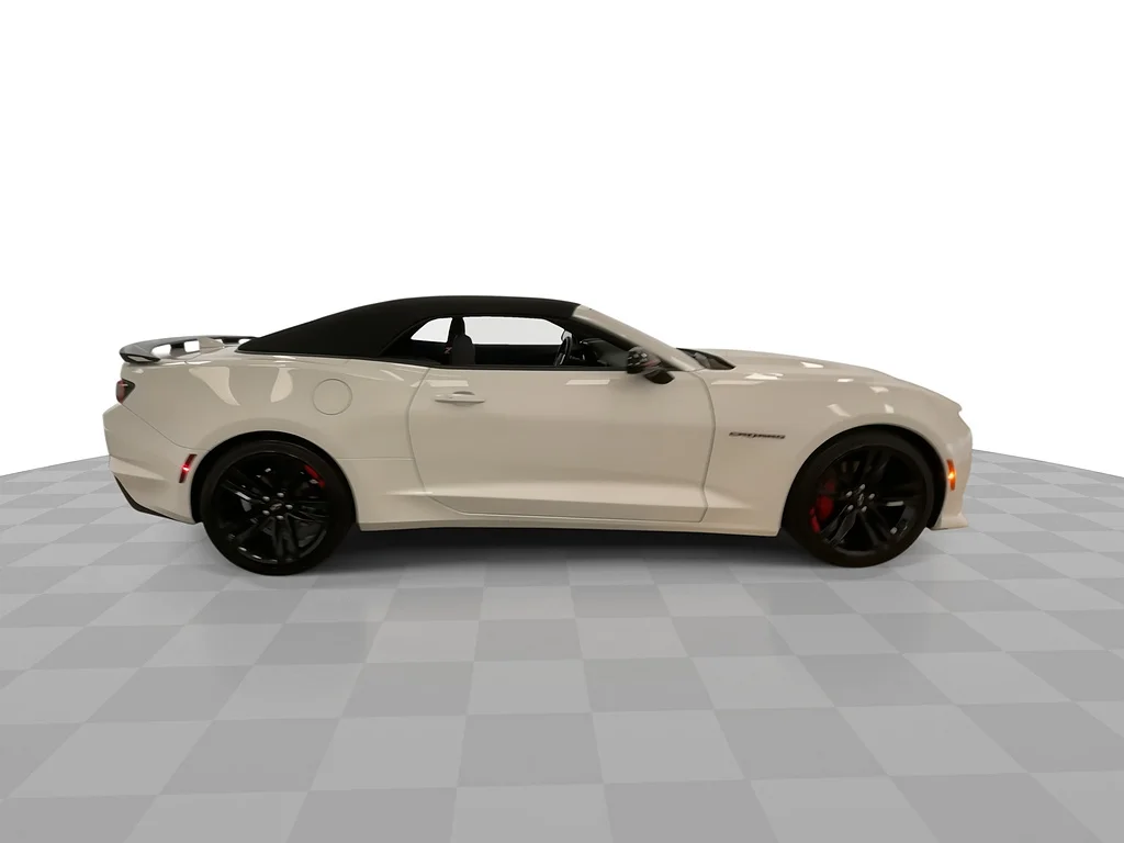 Used 2024 Summit White Chevrolet LT image 2