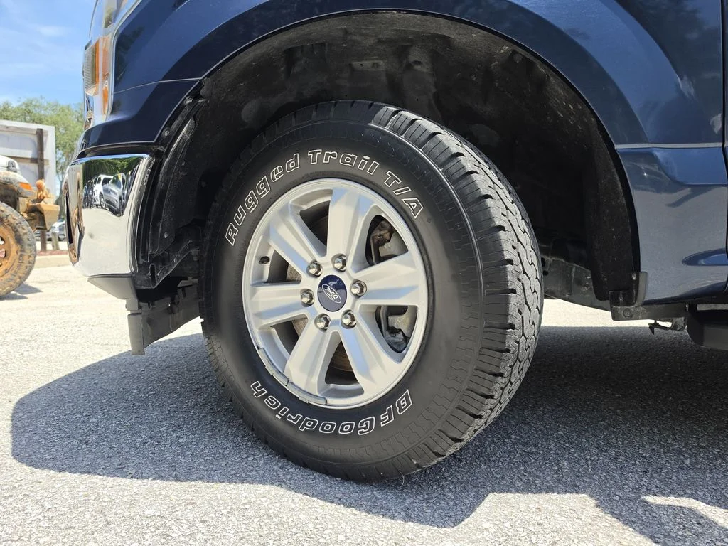 Certified Used 2019 Blue Ford XLT image 31
