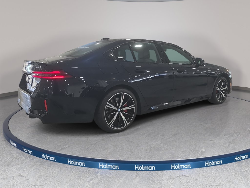 Used 2027 Carbon Black Metallic BMW 530i image 5