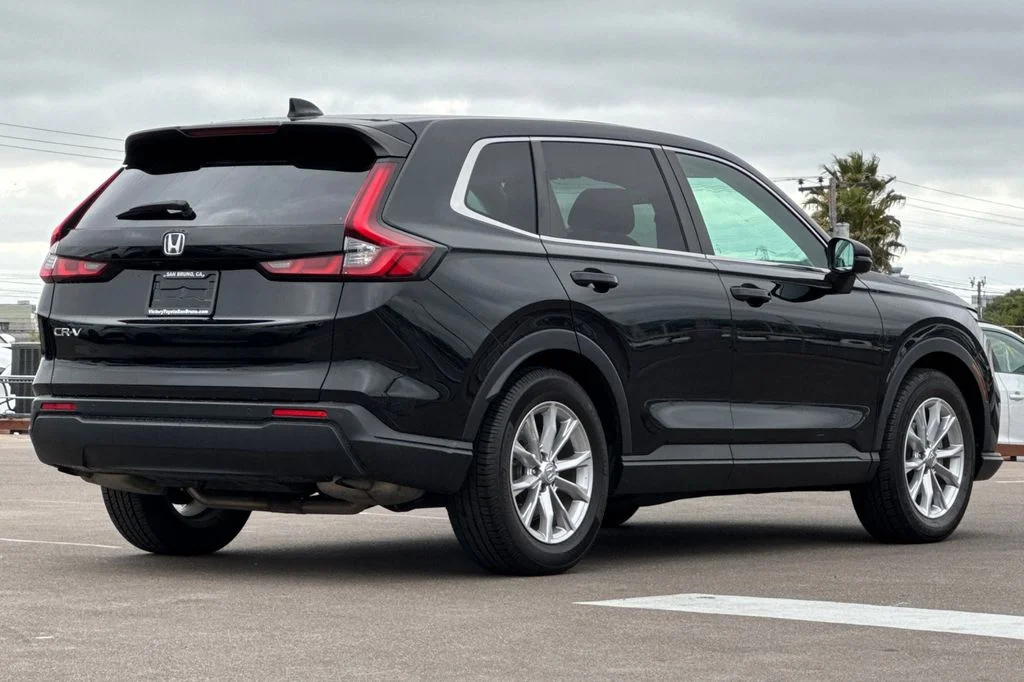 Used 2024  Honda EX-L image 4