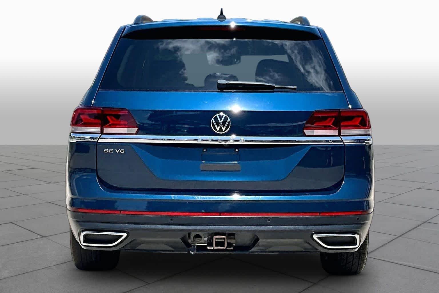 Used 2021 Tourmaline Blue Metallic Volkswagen 3.6L V6 SE w/Technology image 5