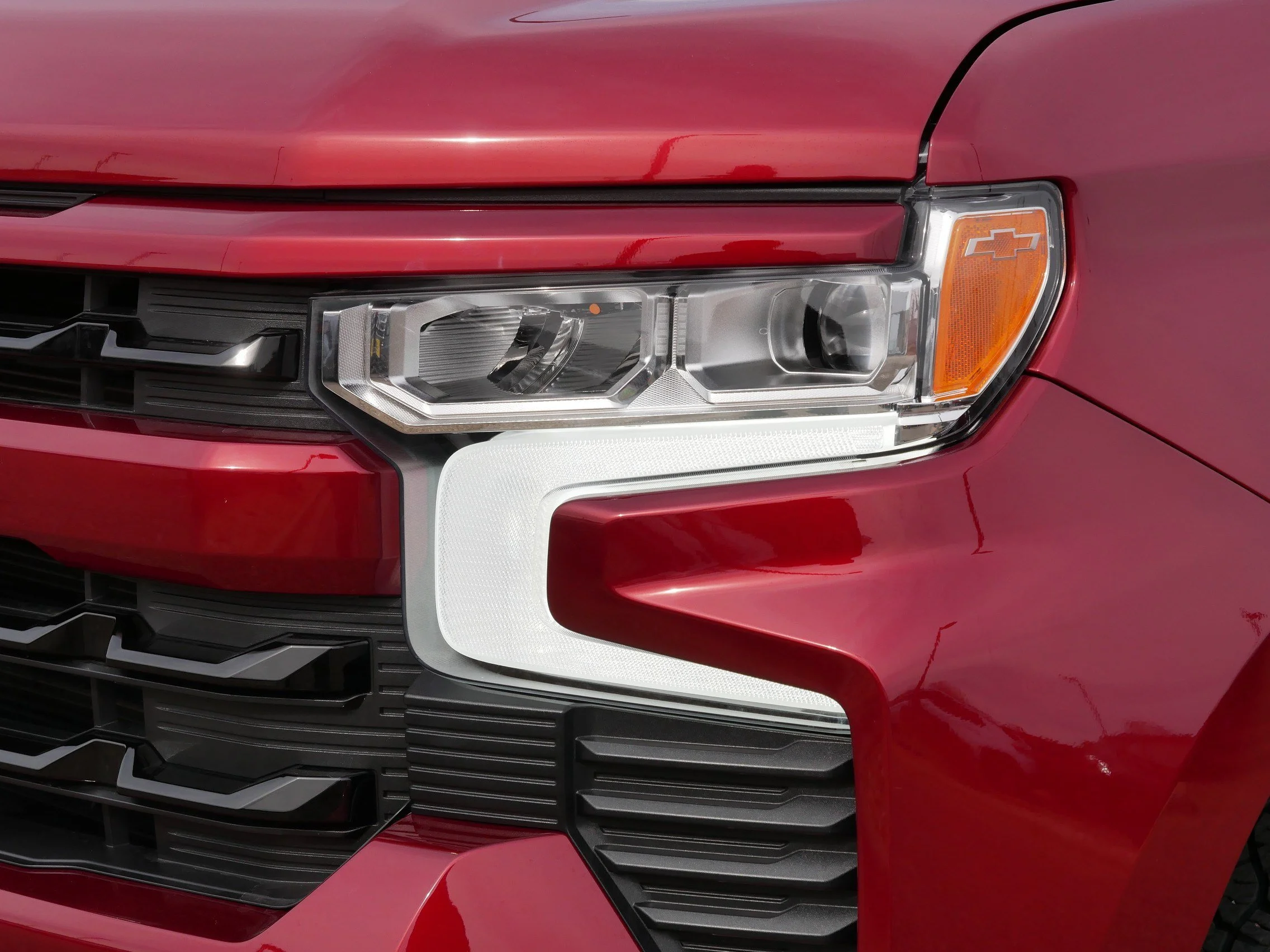 Used 2024 Radiant Red Tintcoat Chevrolet RST image 16
