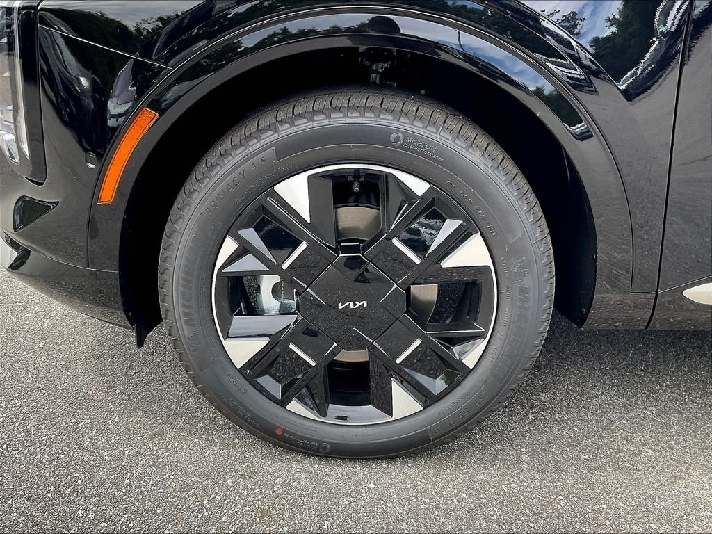 New 2026 Ebony Black Kia SX Prestige image 7