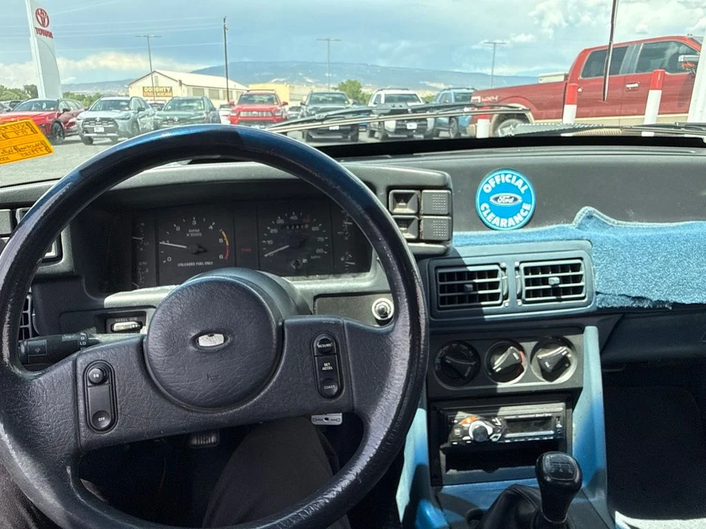 Used 1989 White Ford LX image 13