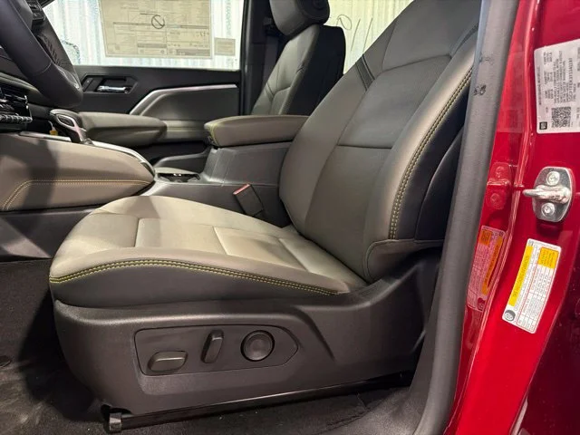 2026 Chevrolet Colorado ZR2 - Photo 8