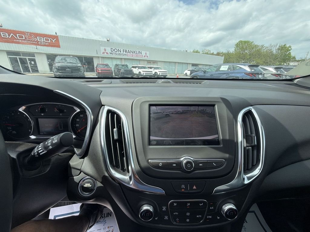 Used 2024 White Chevrolet LT image 17