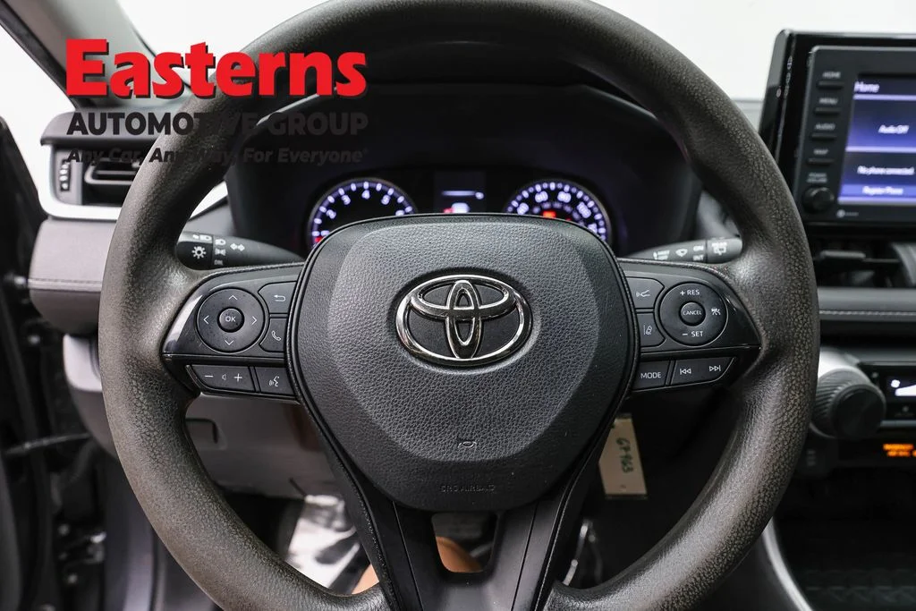 Used 2022 Gray Toyota LE image 10