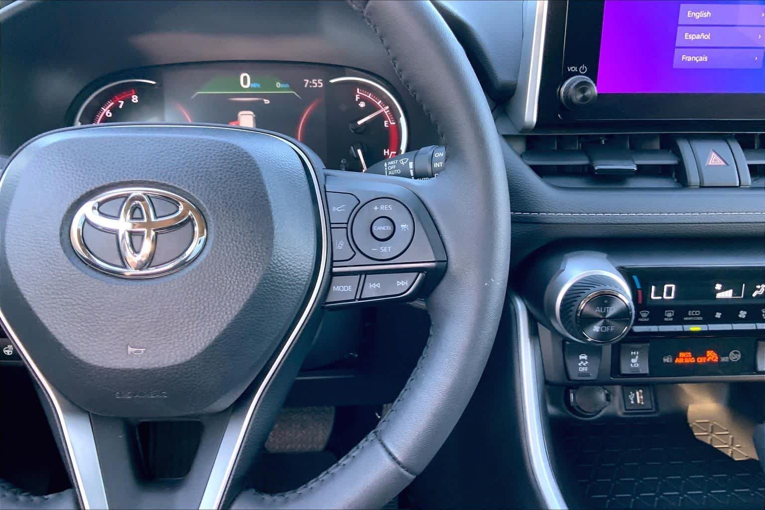 Used 2025 Ruby Flare Pearl Toyota XLE image 25