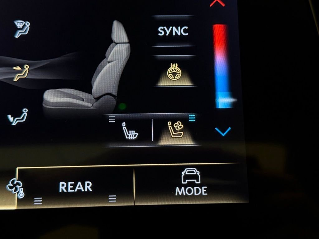 New 2027 RADIANT WHITE INFINITI Sport 4WD image 39