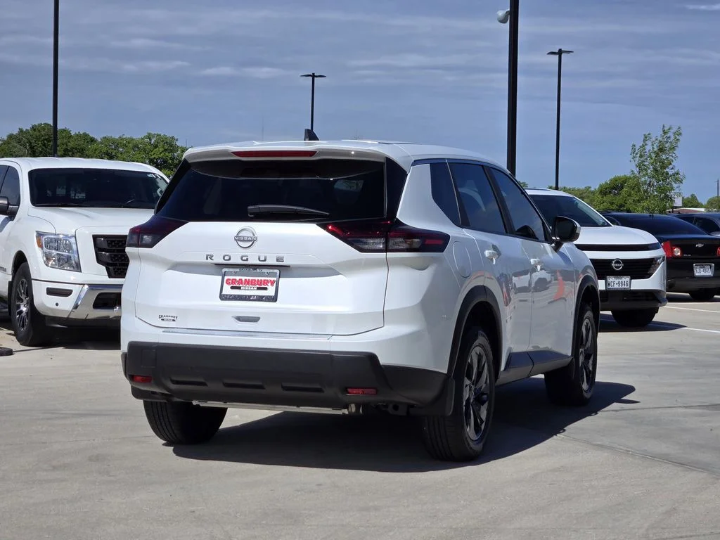 New 2026 Everest White Pearl TriCoat Nissan SV image 5