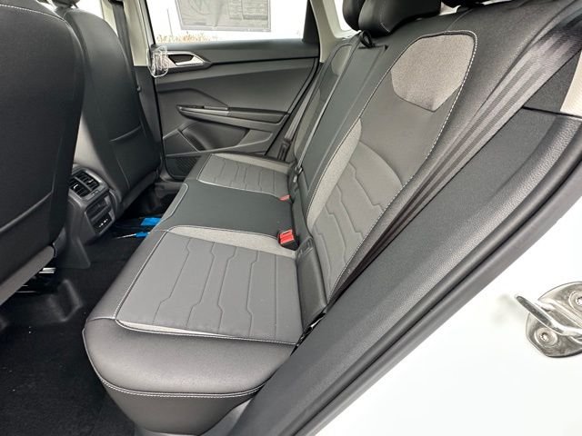 New 2026 Pure White W/Deep Black Roof Volkswagen 1.5T SE Black image 27