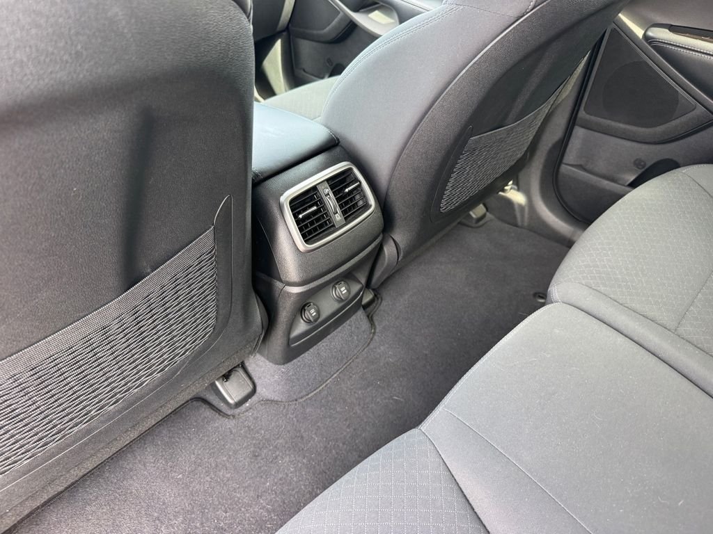 Used 2019 Silver Kia LX image 17