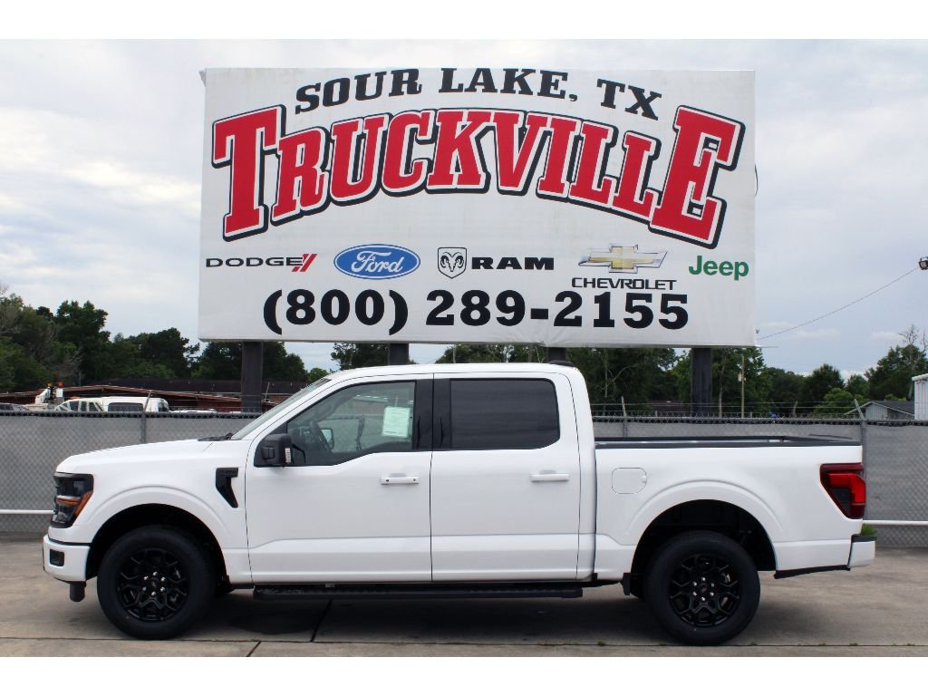 New 2026 Oxford White Ford XLT image 1
