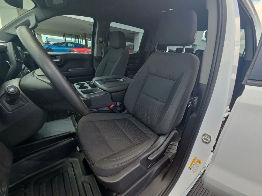 Used 2023 White GMC Pro image 33