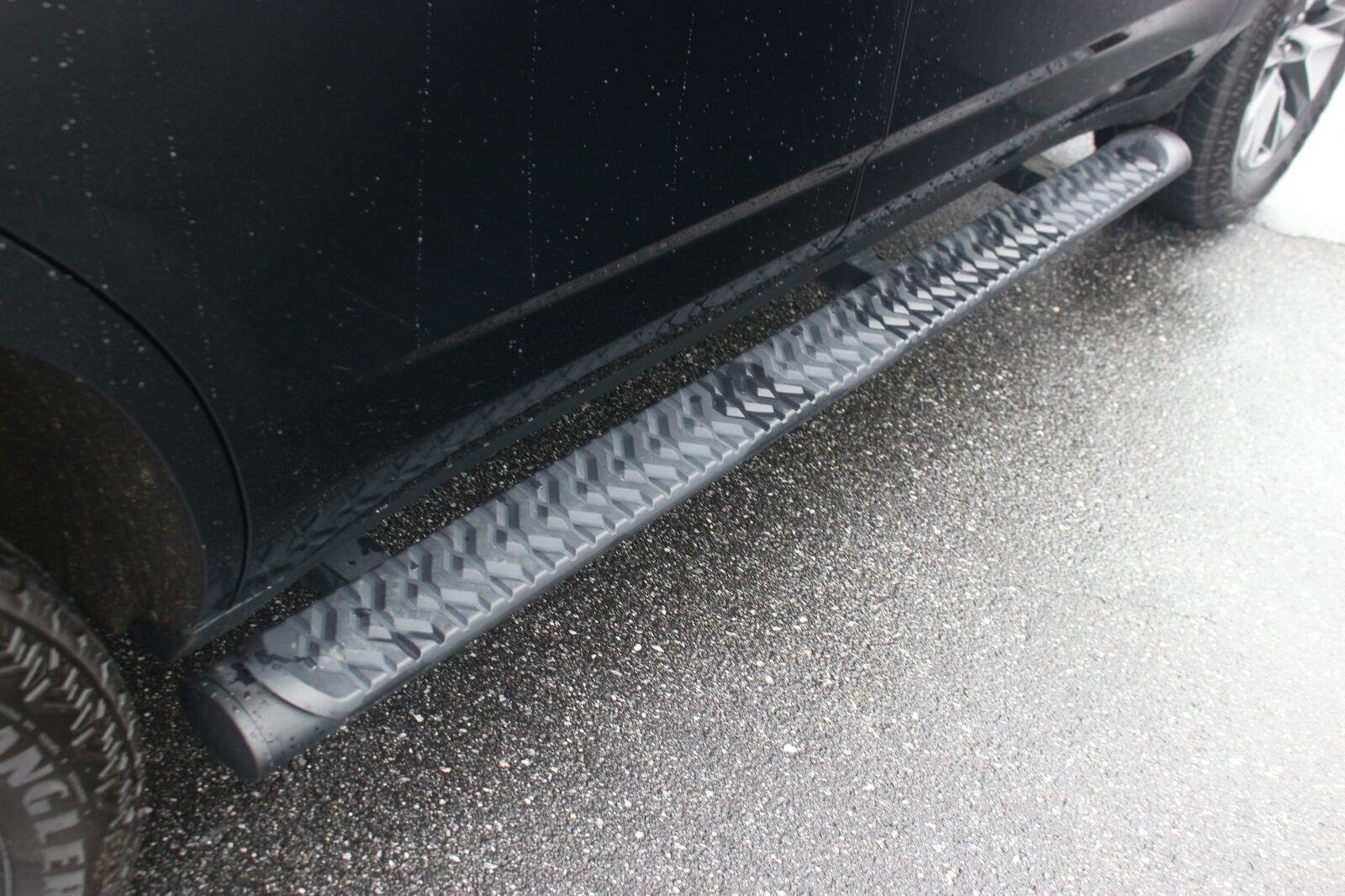 Used 2024 Black Chevrolet Z71 image 11