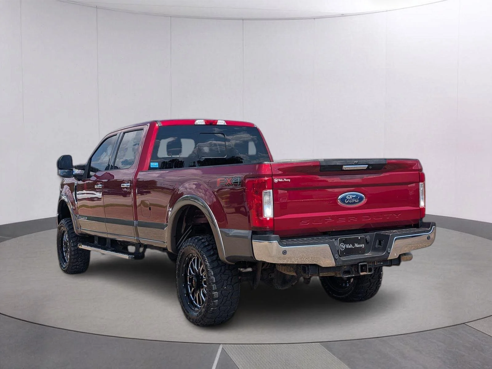 Used 2019 Ruby Red Metallic Tinted Clearcoat/Stone Gray Ford Lariat image 3