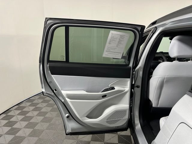 Used 2026 Silver Jeep Laredo image 36