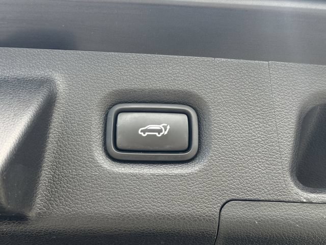 Used 2022 Black Hyundai XRT image 14