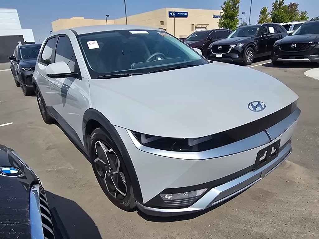 Used 2024 Cyber Gray Hyundai SEL image 7