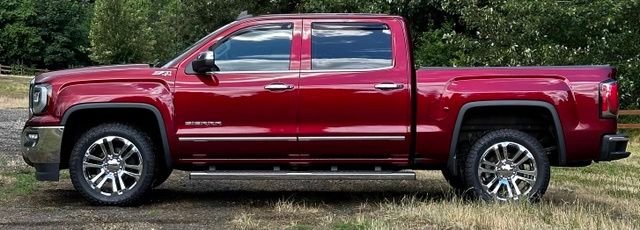 Used 2017 Crimson Red Tintcoat GMC SLT image 6