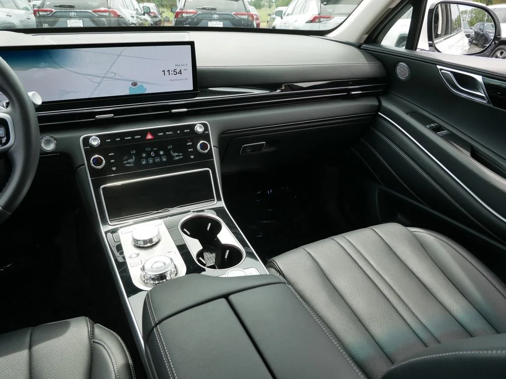 Used 2026 White Genesis 2.5T image 14