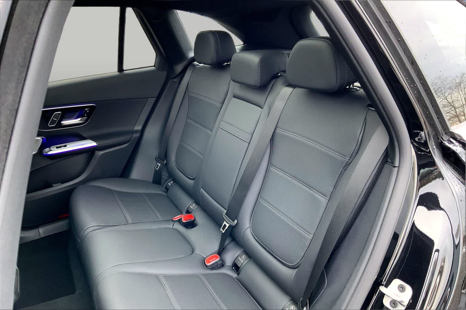 New 2026 Obsidian Black Metallic Mercedes-Benz GLC 300 image 13