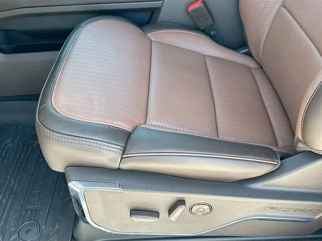 New 2026 White Ford King Ranch image 14