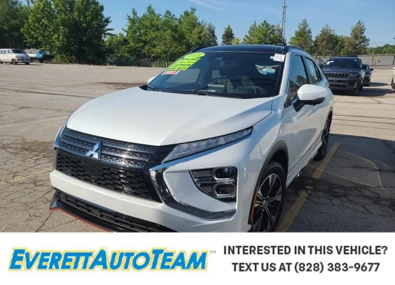 2022 Mitsubishi Eclipse Cross SEL S-AWC's photo
