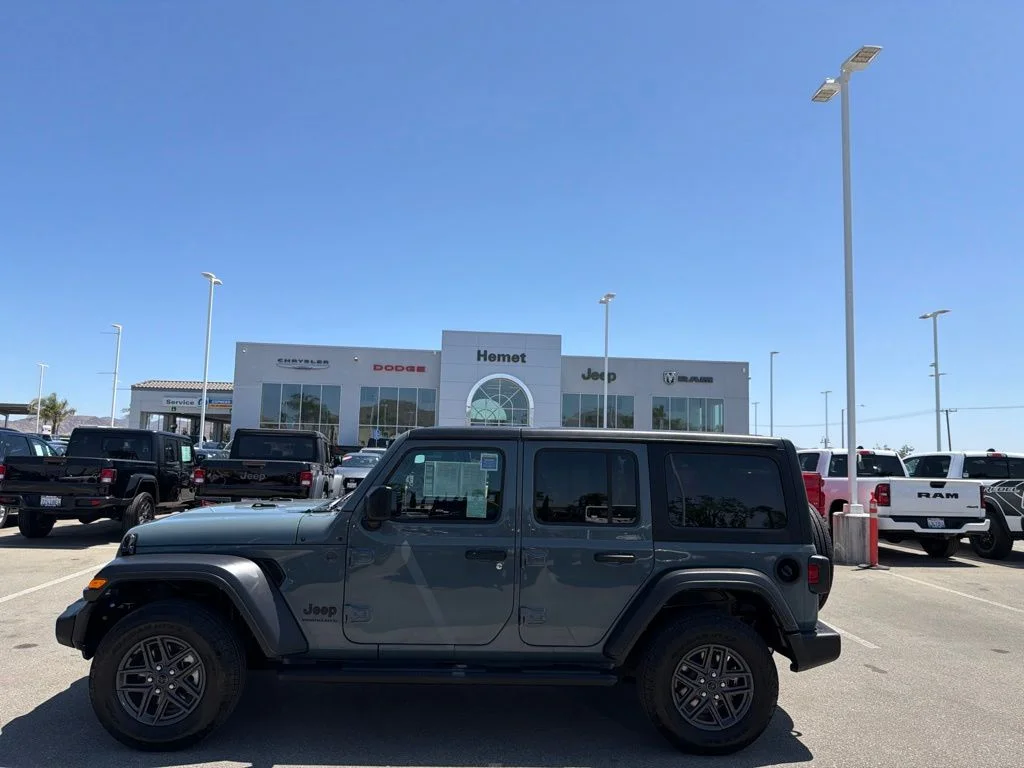 Used 2025 Gray Jeep Sport S image 4