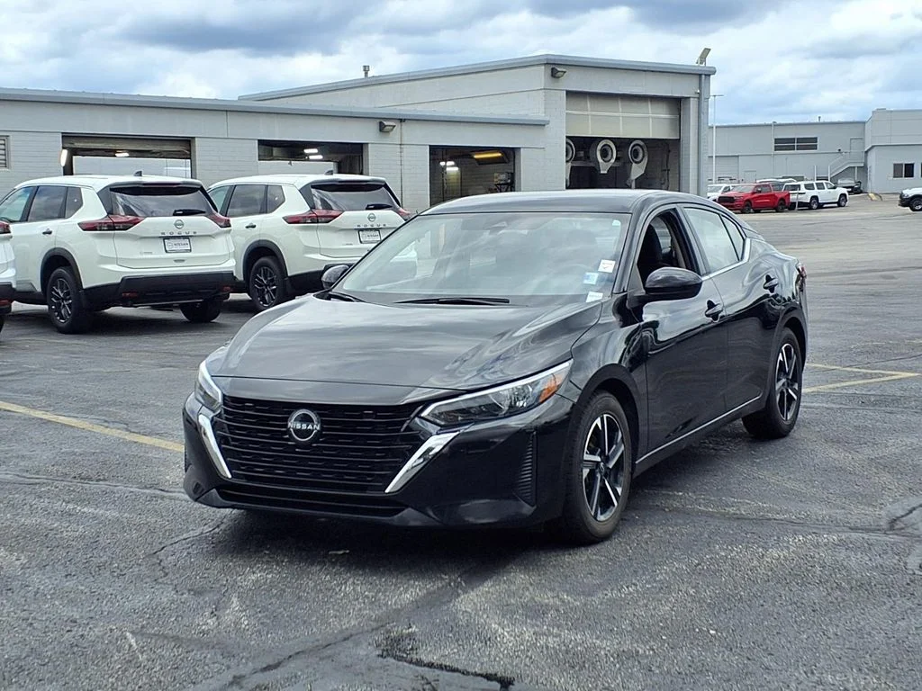 Used 2024 Nissan Sentra SV with VIN 3N1AB8CV0RY289102 for sale in Kansas City