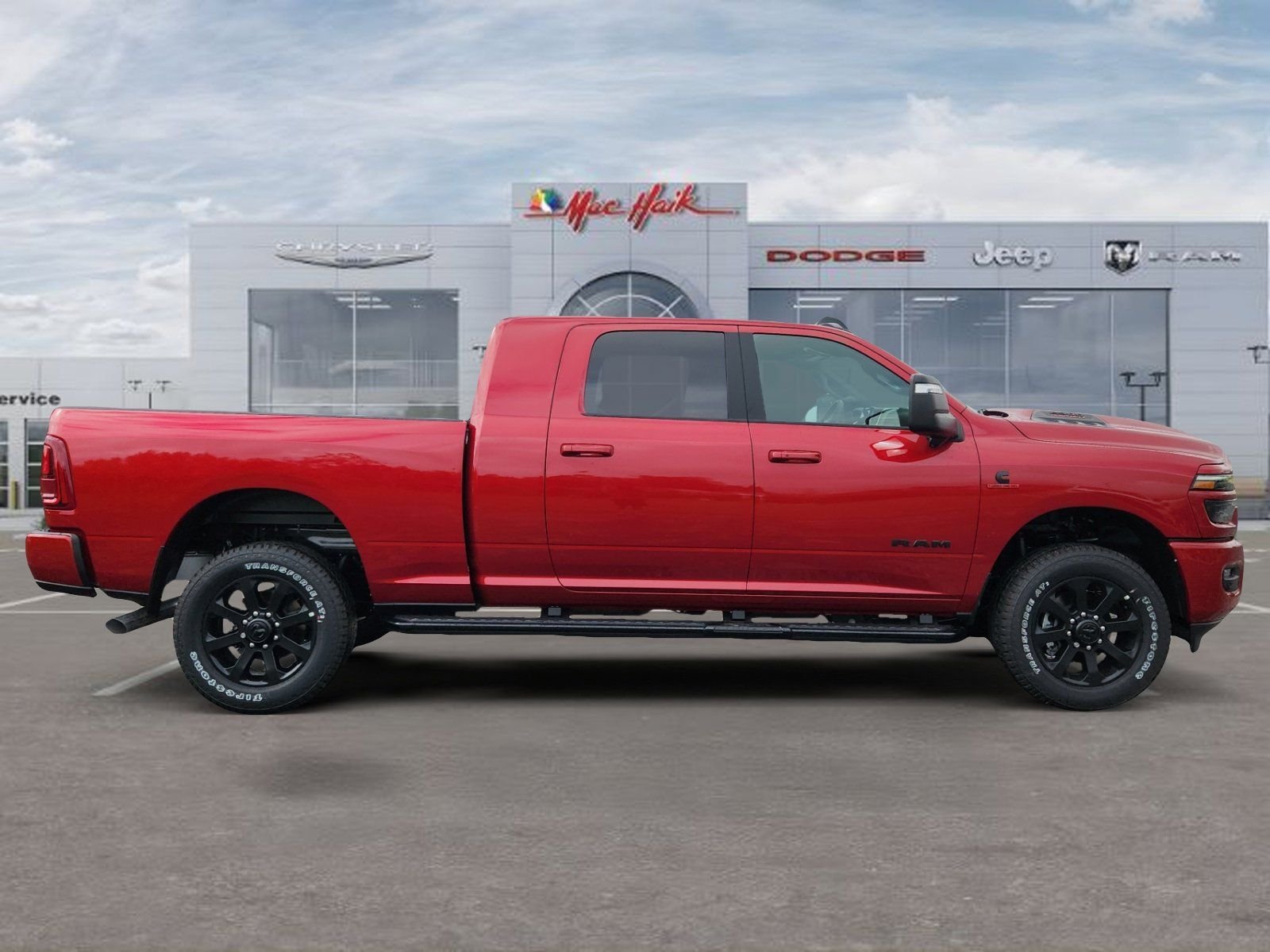 New 2026 Molten Red Pearl-Coat Exterior Paint RAM Laramie image 6
