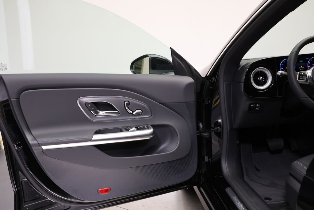 New 2027 Night Black Mercedes-Benz CLA 220 image 28