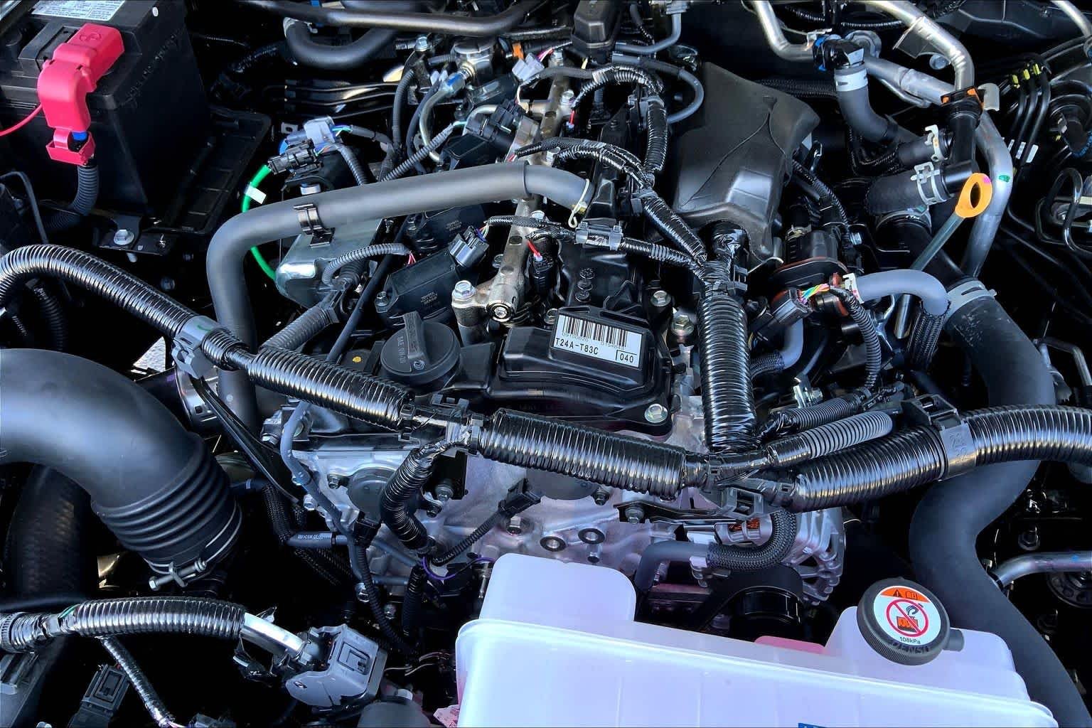 2025 Toyota Tacoma SR5 - Photo 15