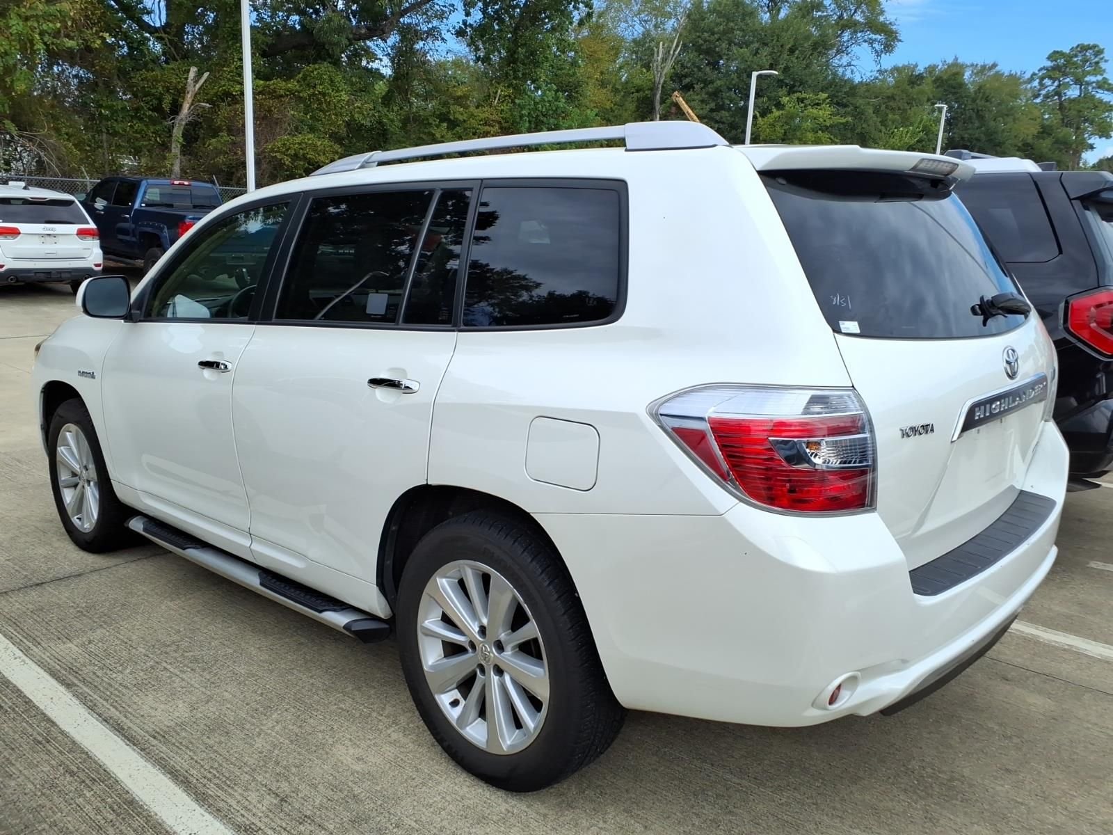 Used 2008 Toyota Highlander Limited Hybrid with VIN JTEEW44AX82005197 for sale in Conroe, TX