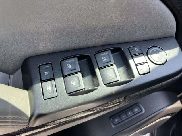 Used 2020 Silver Chevrolet LT image 22