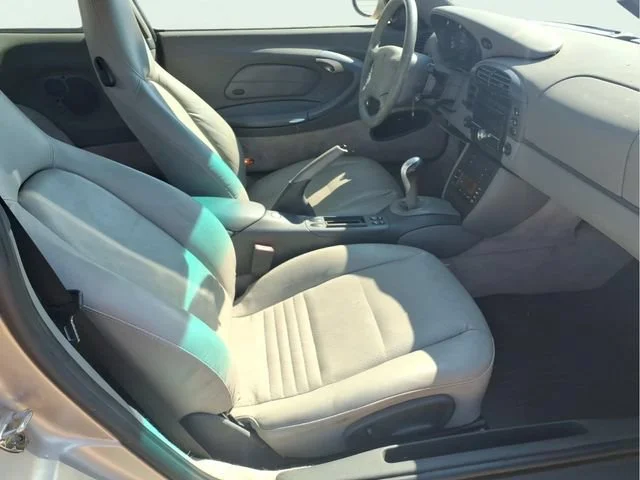 Used 1999  Porsche Y image 21