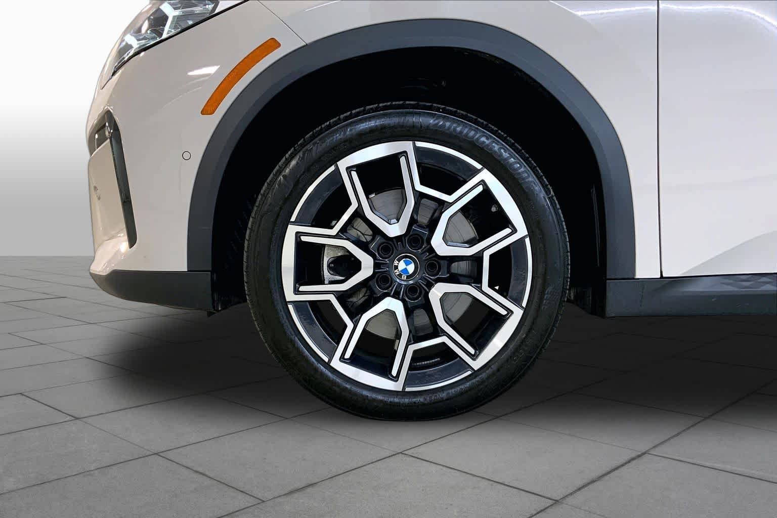 Used 2026 Dune Grey Metallic BMW xDrive28i image 10
