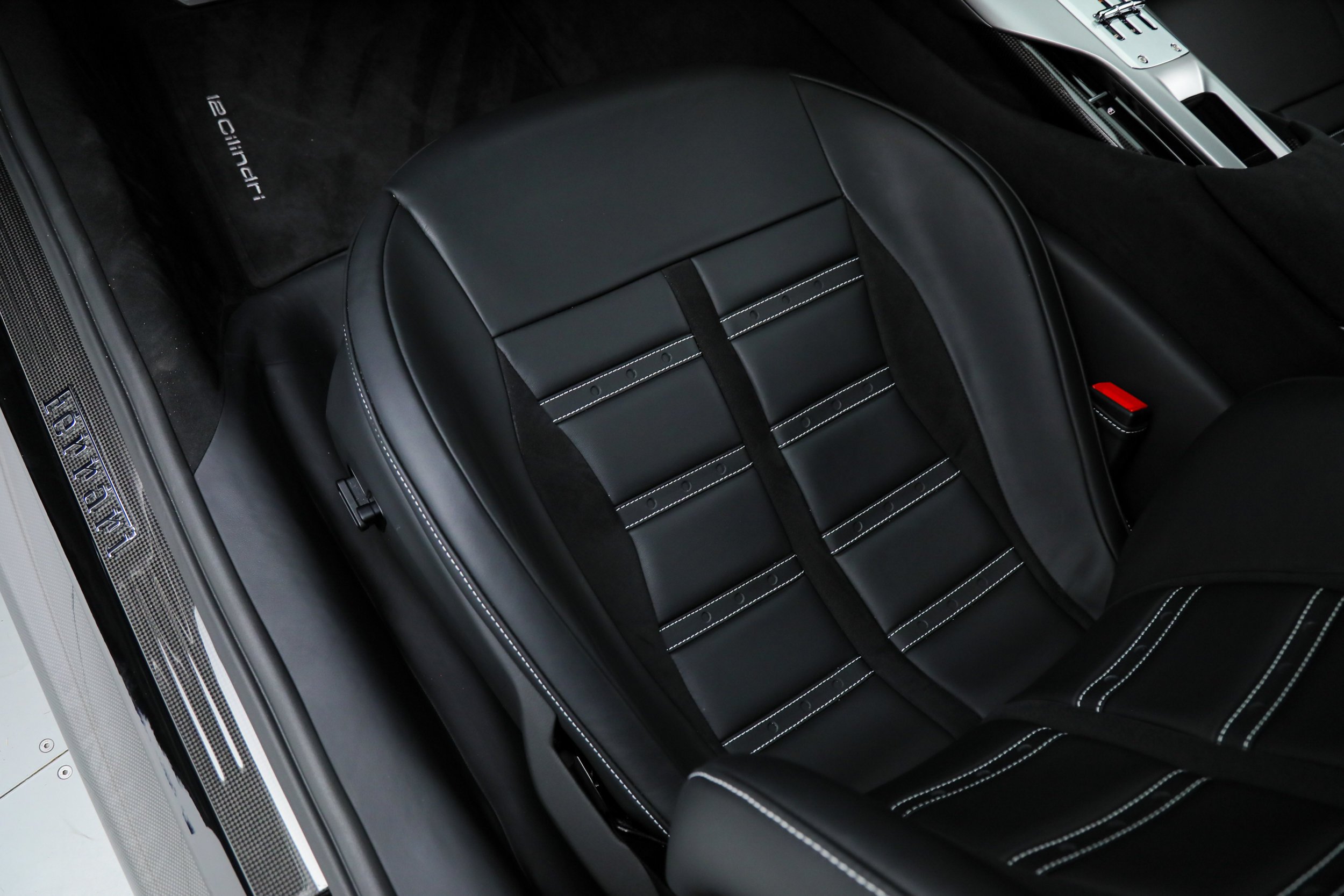 Used 2025 Black Ferrari  image 34